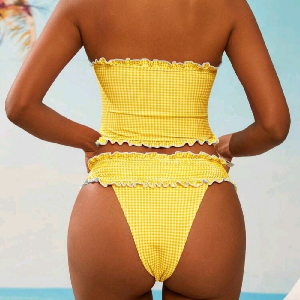 Yellow Ruffle Two-Piece Bikini Set - Picture 4 of 7